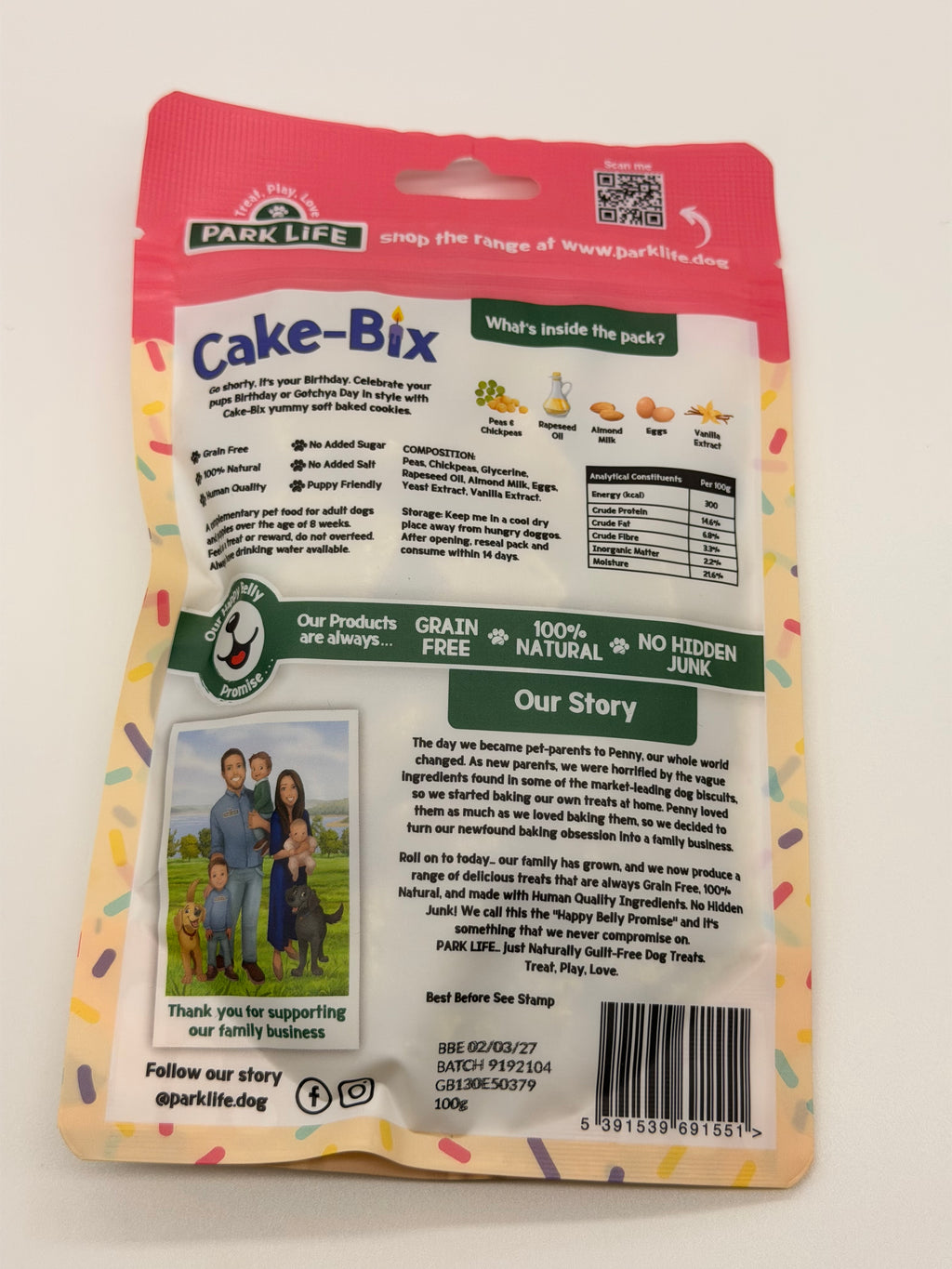 Dog personalised birthday box with treats, soft toy and dog chew