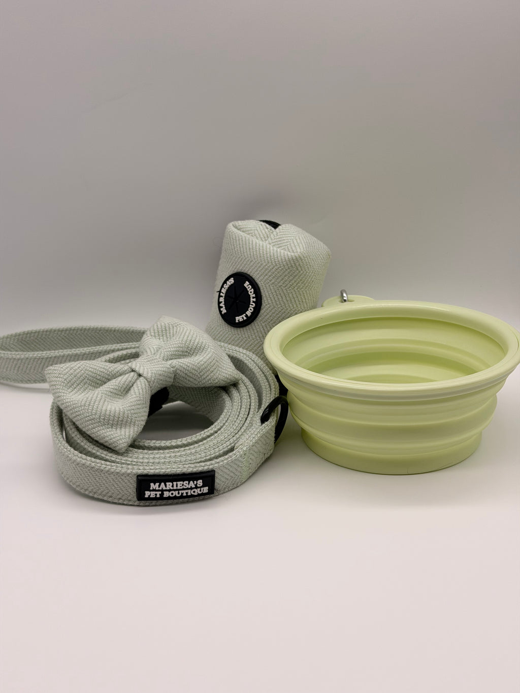 Velmora Travel Water Bowl – Sage Green