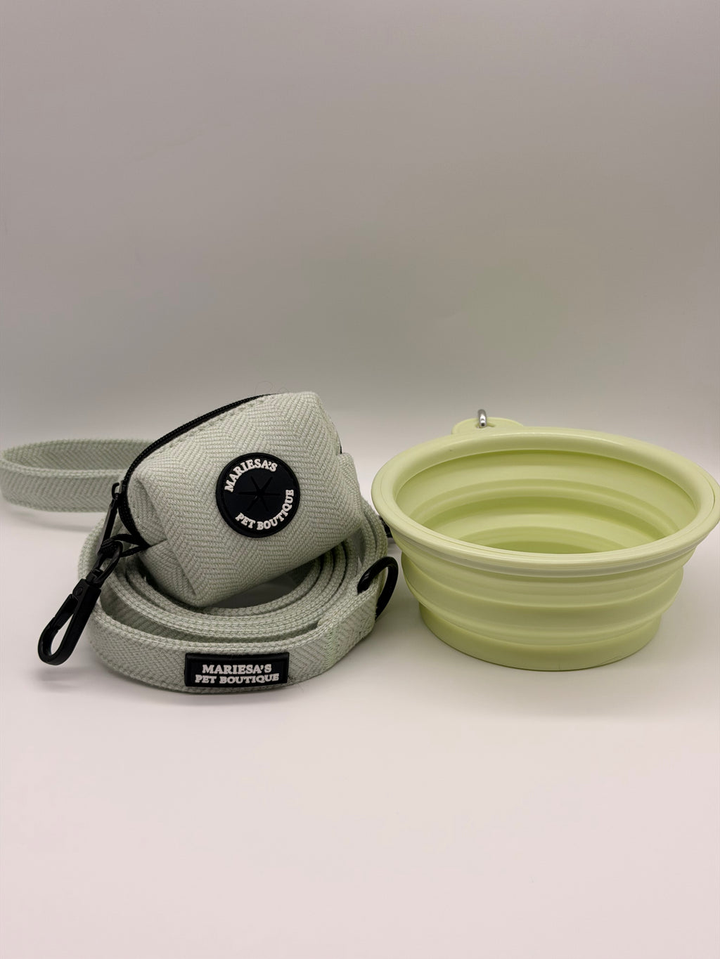 Velmora Travel Water Bowl – Sage Green