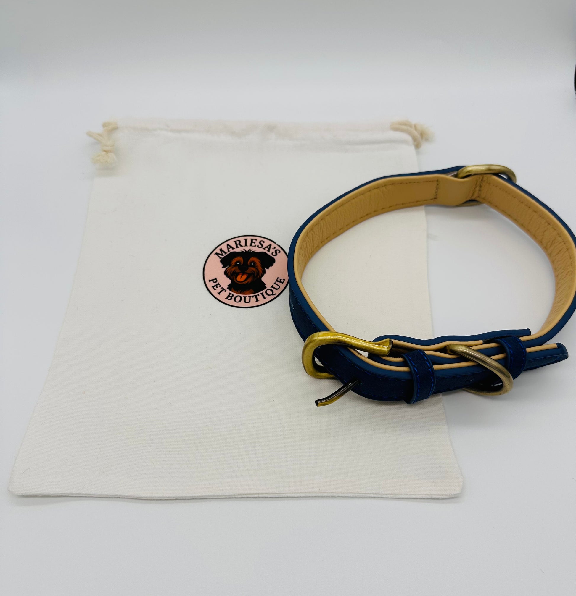 Dog Leather Collar with storage bag