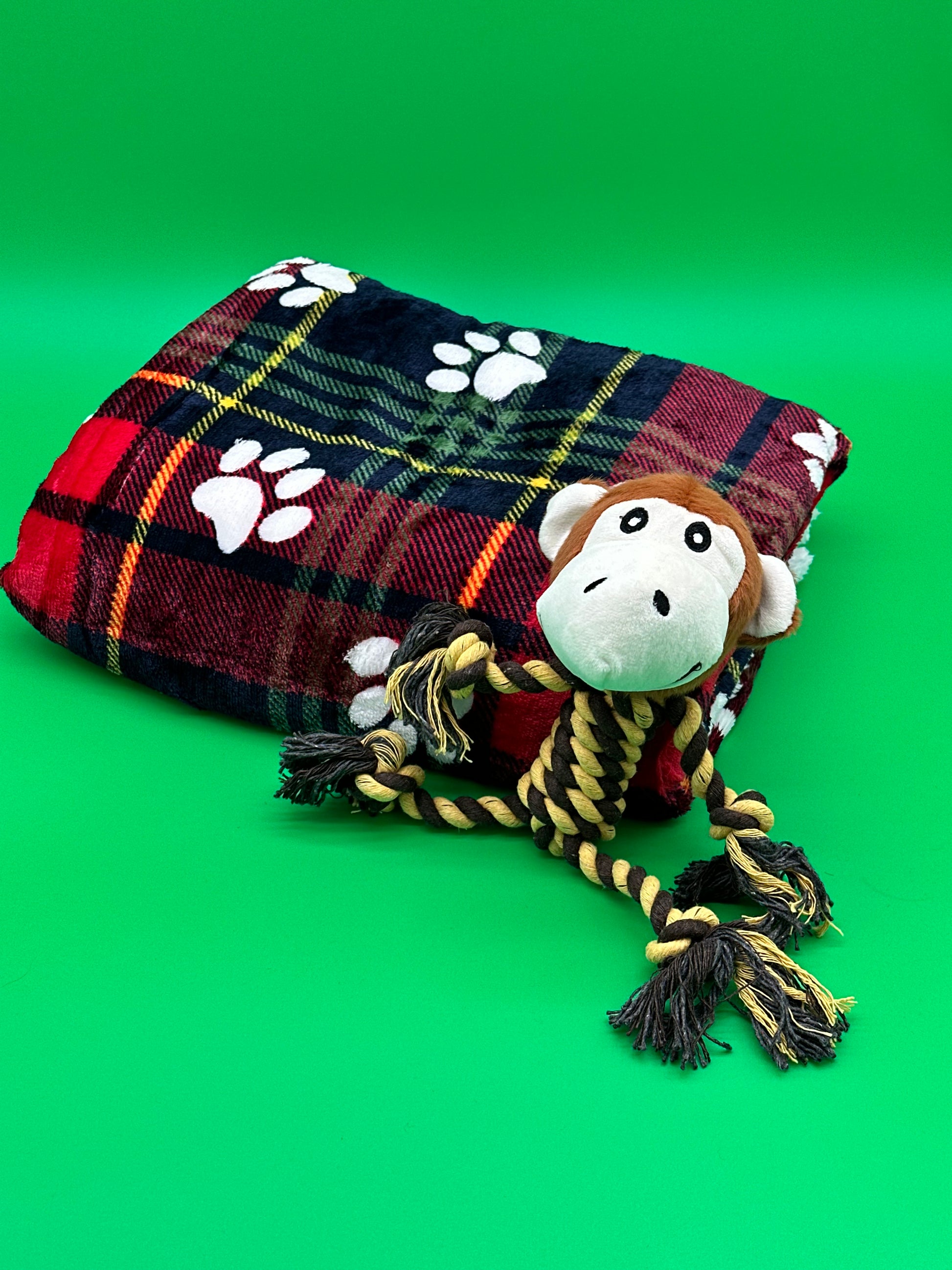 Dog Christmas gift set with warm blanket and rope toy
